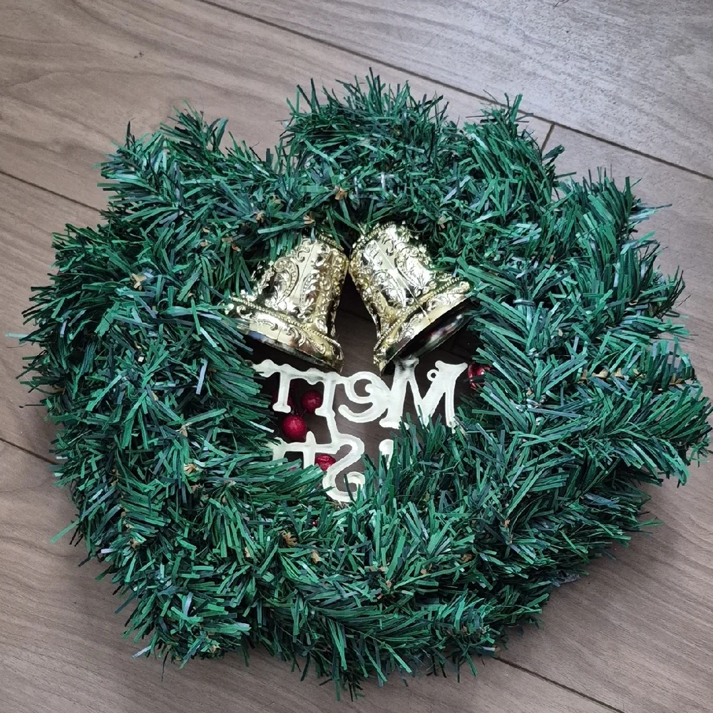 Bells Berries And Bulbs Christmas Wreath